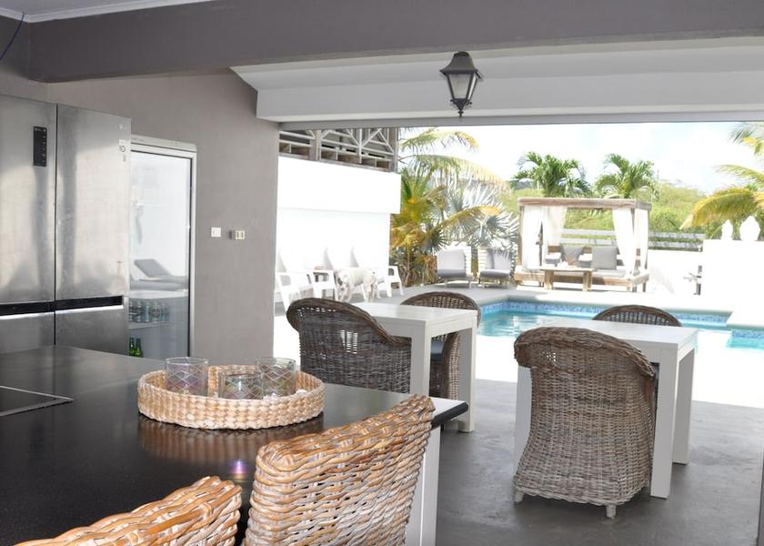  Kralendijk Living Area