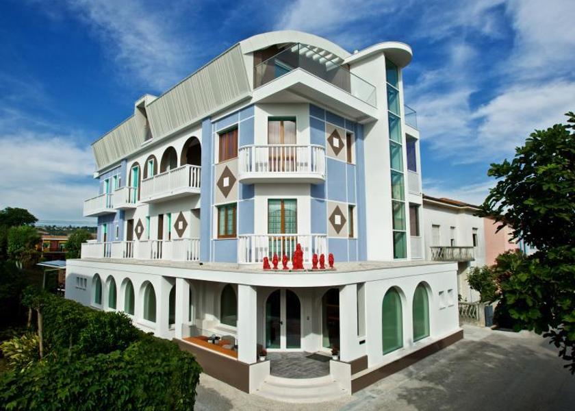 Marche mondolfo exterior view