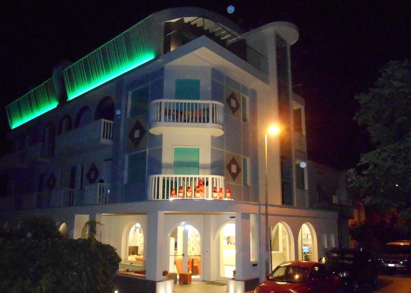 Marche Mondolfo Front of property - evening/night
