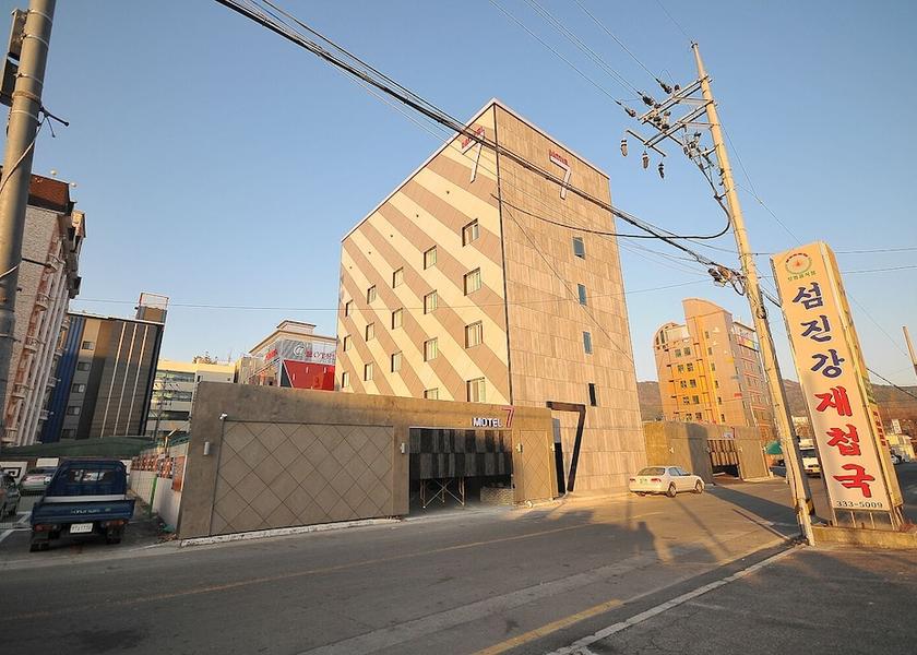 South Gyeongsang Gimhae Exterior Detail