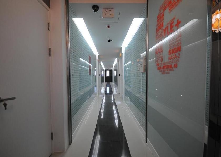 South Gyeongsang Gimhae Interior Entrance