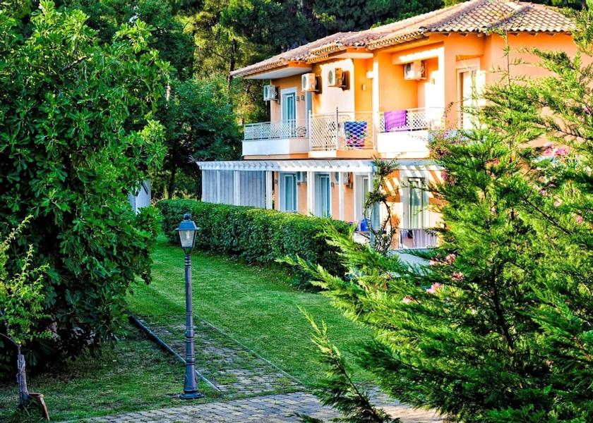 Thessaly Skiathos Property grounds