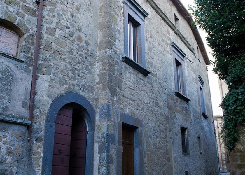 Lazio Bagnoregio Exterior Detail