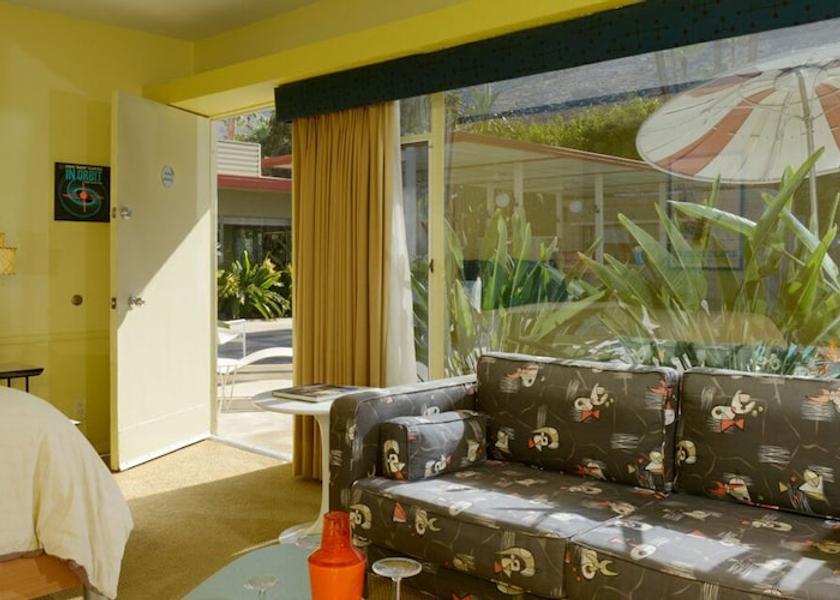 California Palm Springs Room