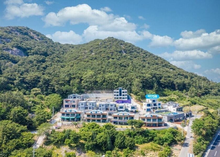 North Gyeongsang Yeongdeok Exterior Detail