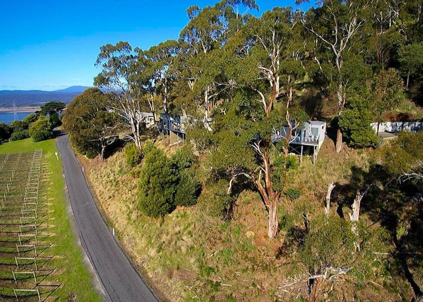 Tasmania Grindelwald Exterior Detail