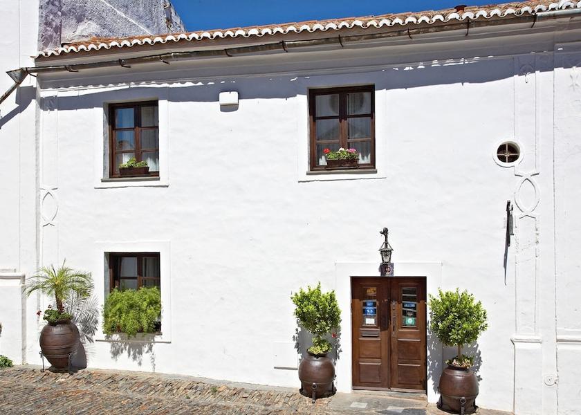 Évora Reguengos de Monsaraz Facade