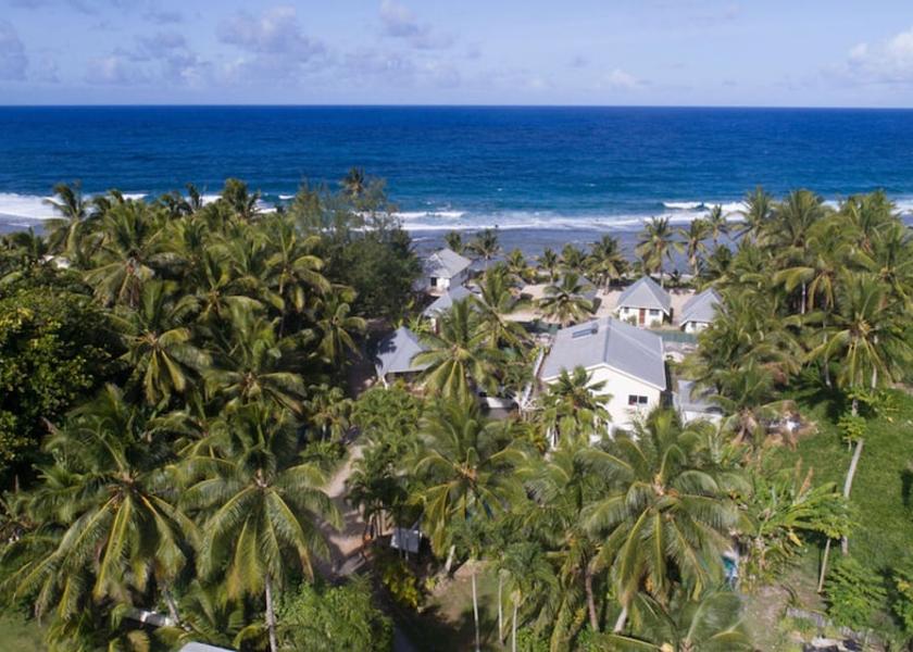  Rarotonga Exterior Detail