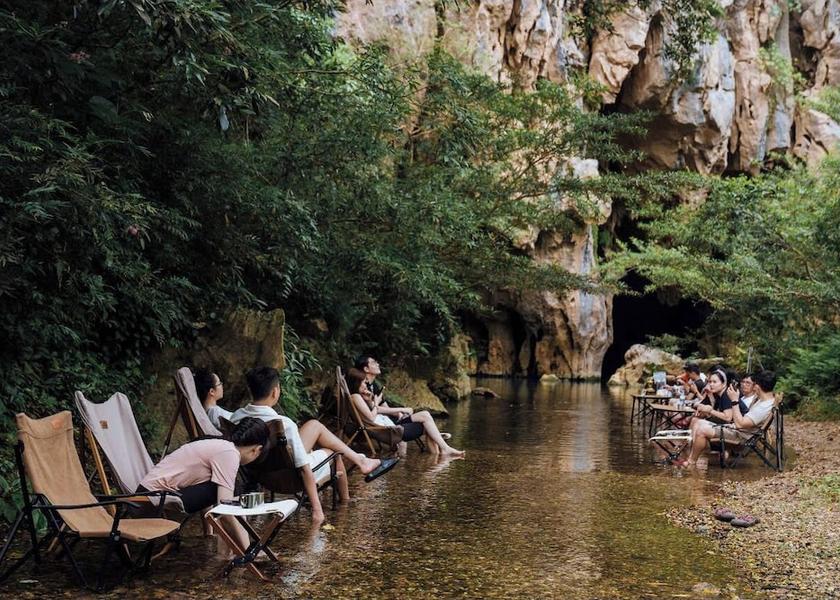Quang Binh Bo Trach Cave Exploring