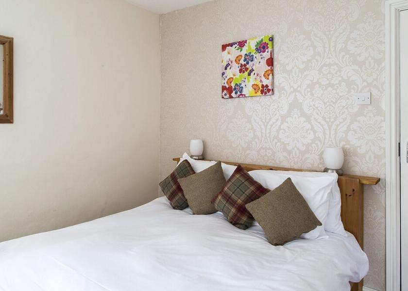 England Hope Valley Room