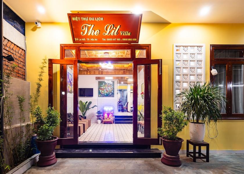 Thua Thien-Hue Da Nang Exterior Detail