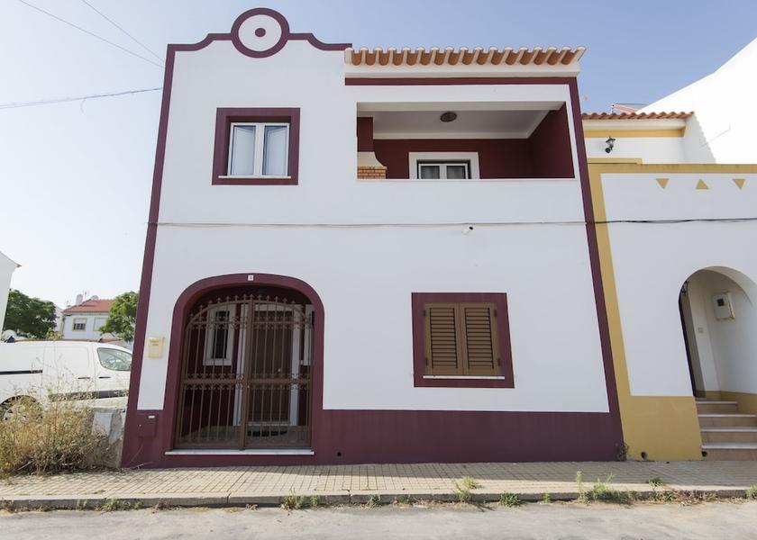 Beja Odemira Exterior Detail