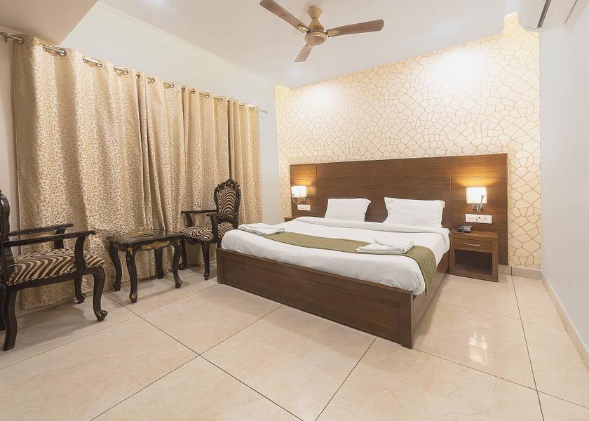 Uttarakhand Rishikesh Executive Queen Room