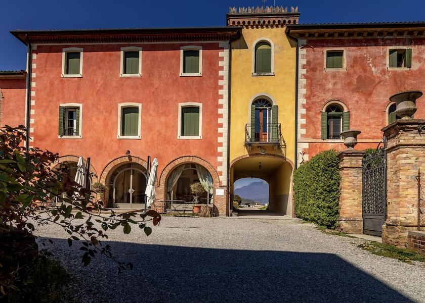 Veneto San Pietro di Feletto Front of property