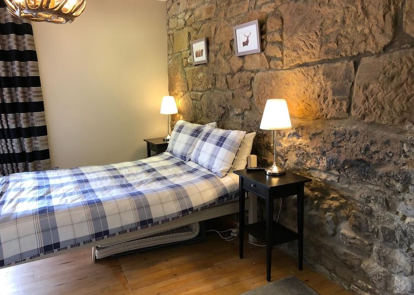 Scotland Airdrie Room