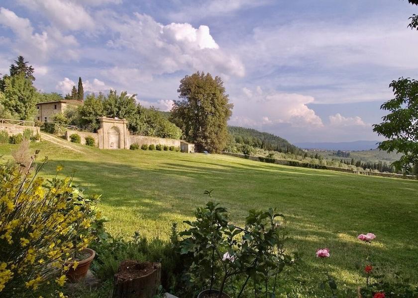 Tuscany Pelago Facade