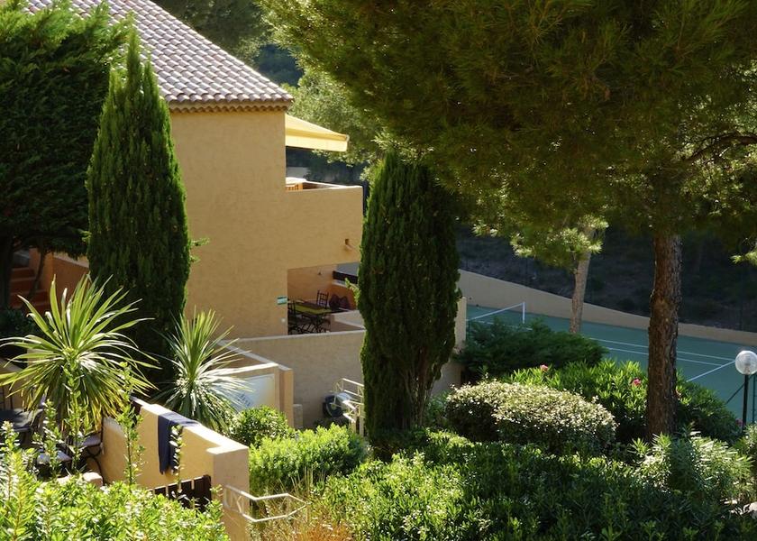 Provence - Alpes - Cote d'Azur Saint-Cyr-sur-Mer Exterior Detail