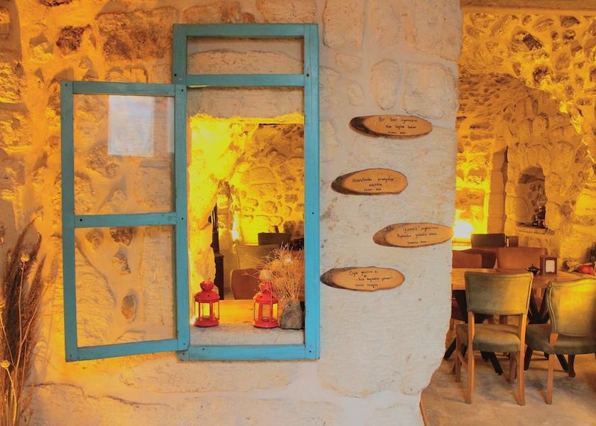 Mardin Province Midyat Cafe
