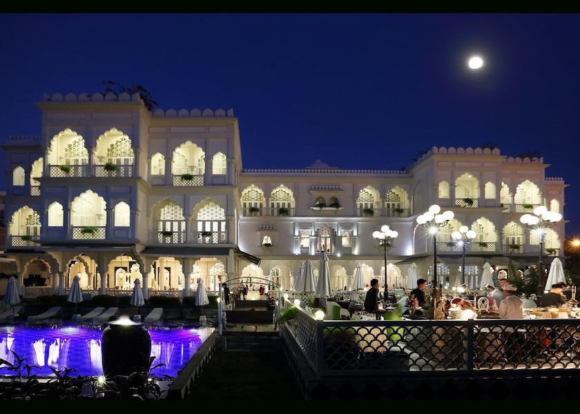 Ho Chi Minh Municipality Ho Chi Minh City Front of property - evening/night