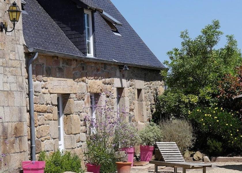 Brittany Pleumeur-Bodou Facade