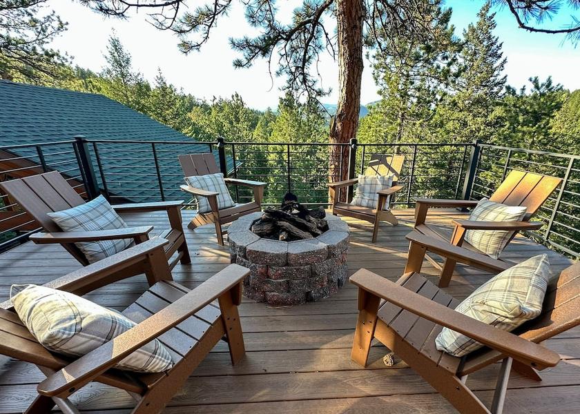Colorado Evergreen Terrace/patio