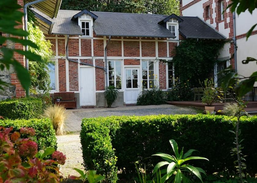 Normandy Coutances Exterior Detail