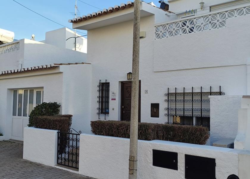 Faro Lagos Exterior Detail