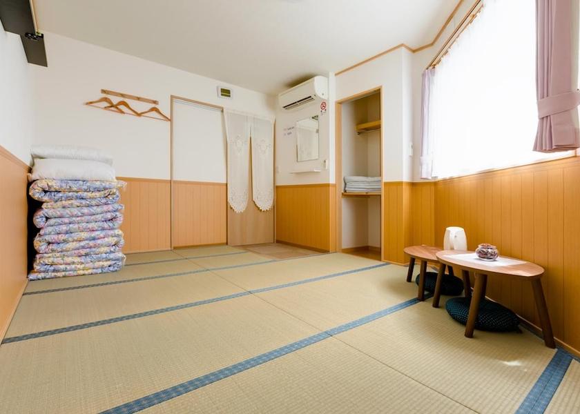 Osaka Izumisano Interior Entrance