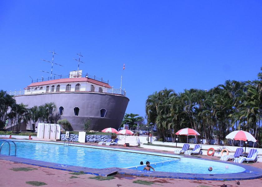 Goa Cavelossim Pool