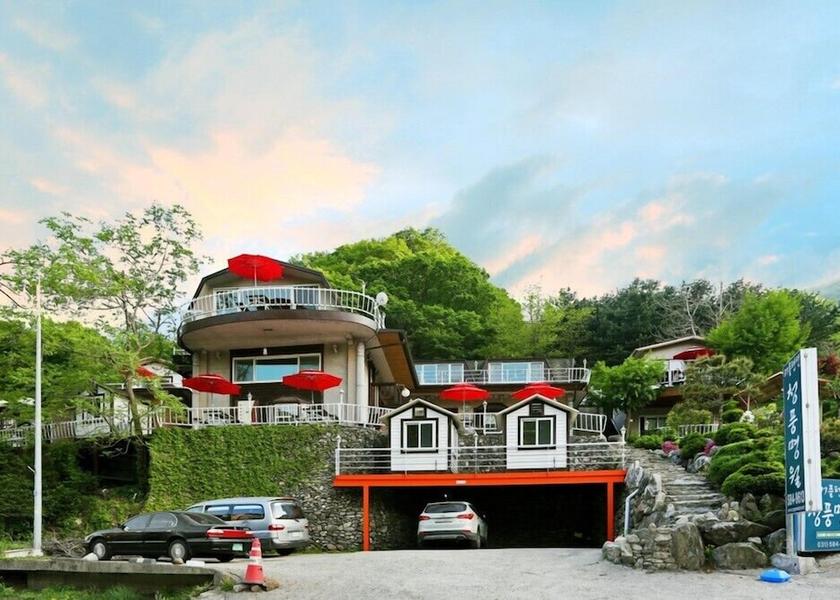 Gyeonggi Gapyeong Primary image