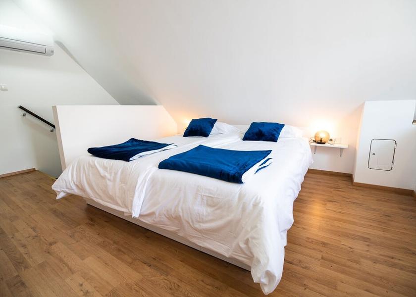  Bovec Room