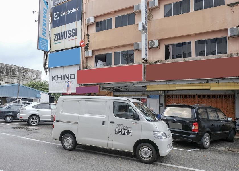 Pahang Chukai Exterior Detail