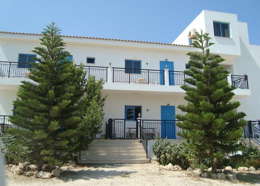  Neo Chorio Exterior Detail