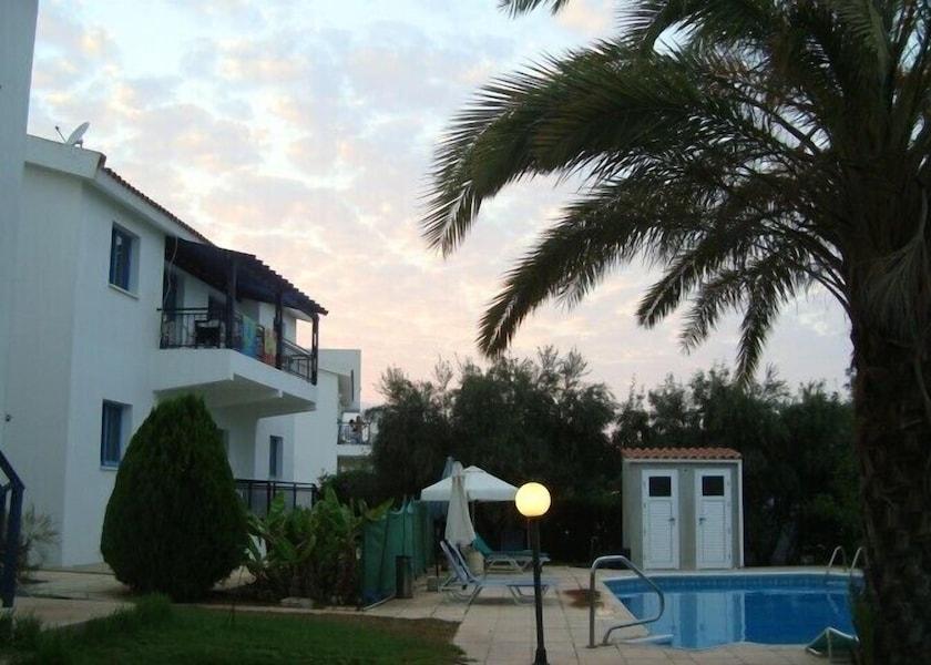  Neo Chorio Property Grounds