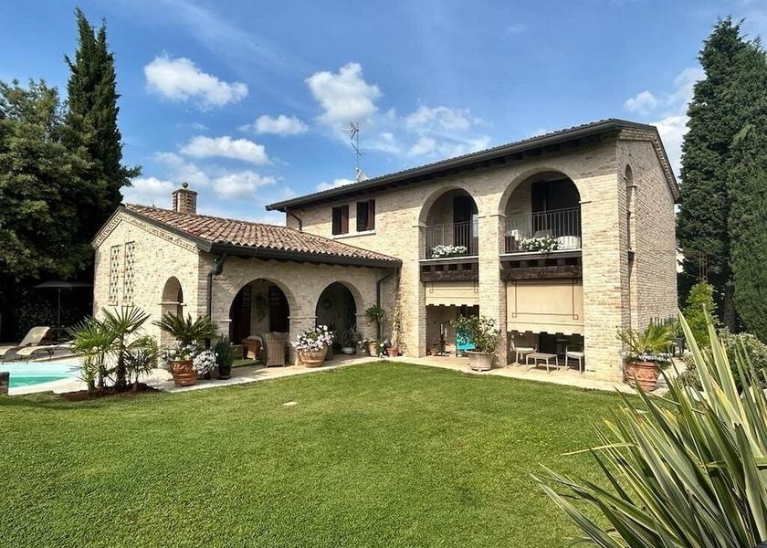 Veneto Portogruaro Facade