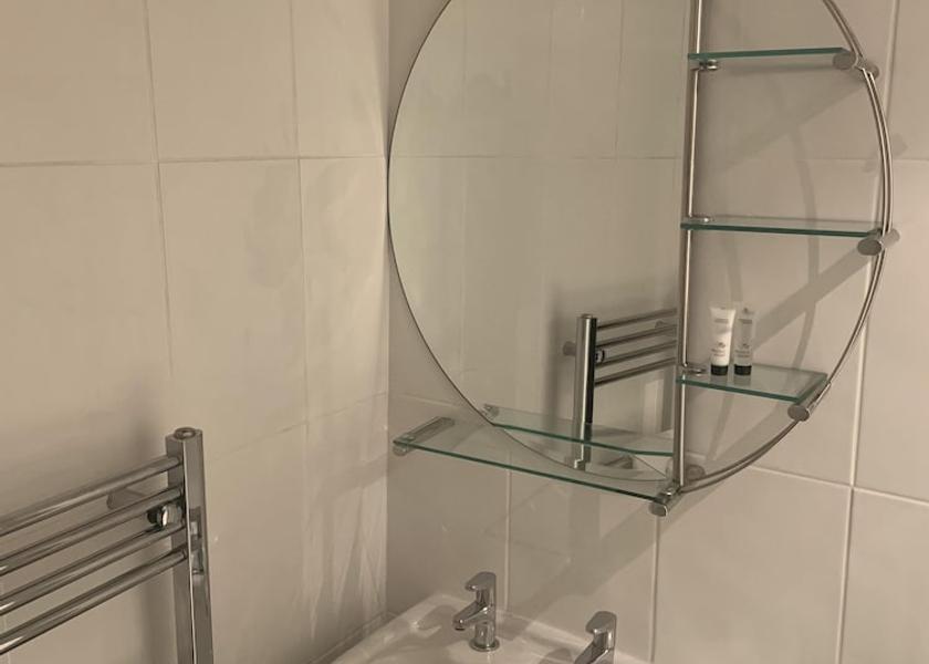 England Torpoint Bathroom