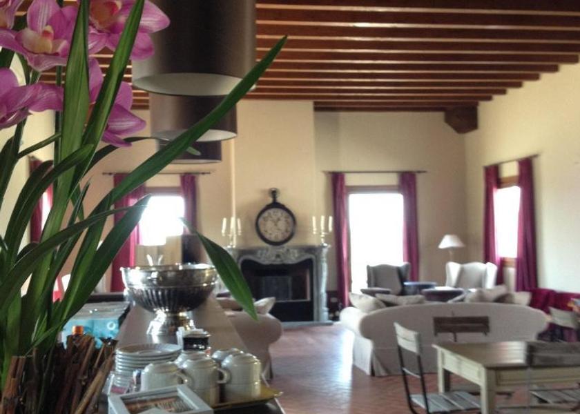 Tuscany Civitella Paganico lobby