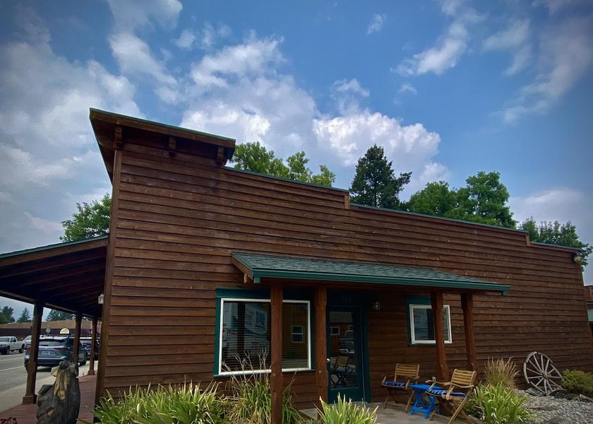 Montana Darby Facade