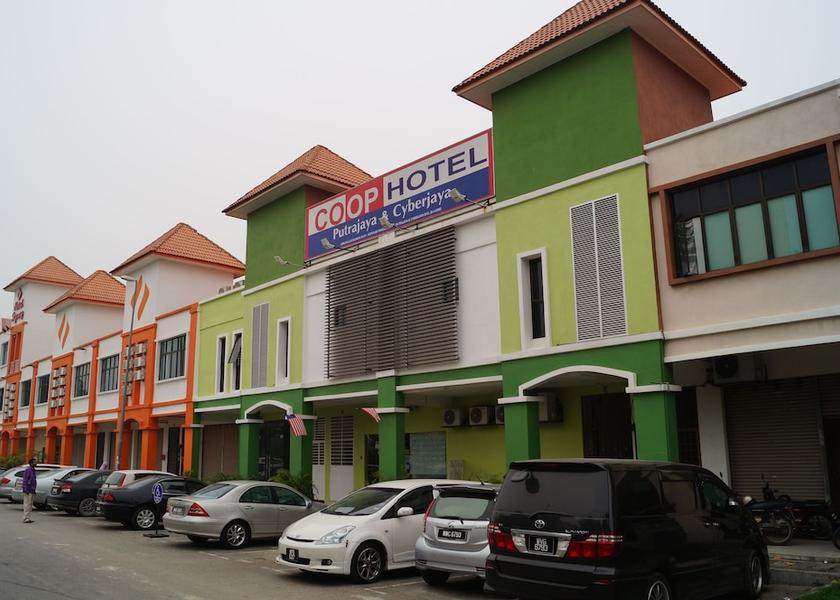 Selangor Dengkil Exterior Detail