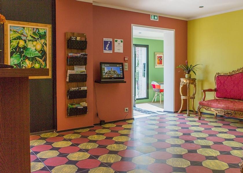 Corsica Sartene Lobby