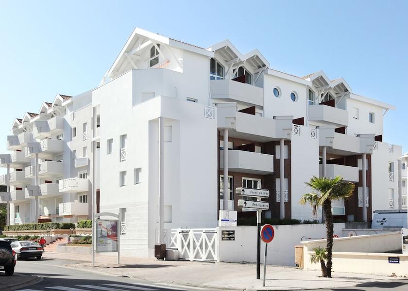 Nouvelle-Aquitaine Arcachon Exterior Detail