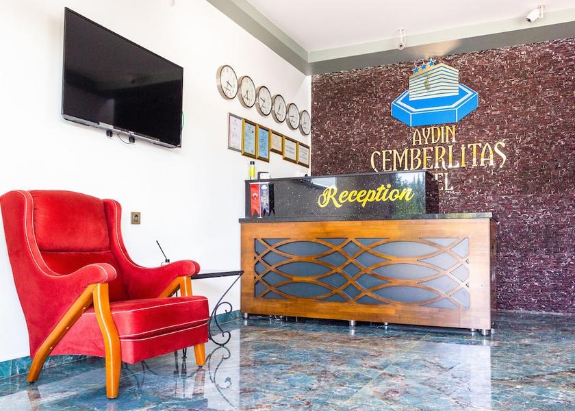 Aydin Aydin Lobby
