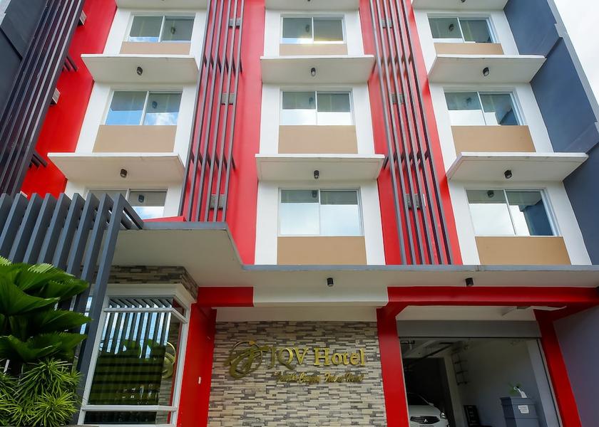  Caloocan Exterior Detail