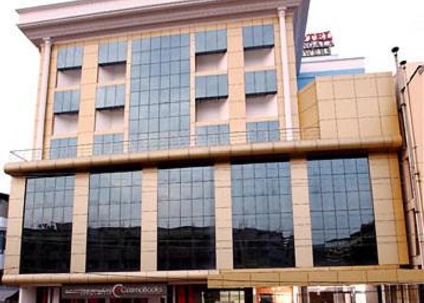 Kerala Thrissur Hotel Exterior