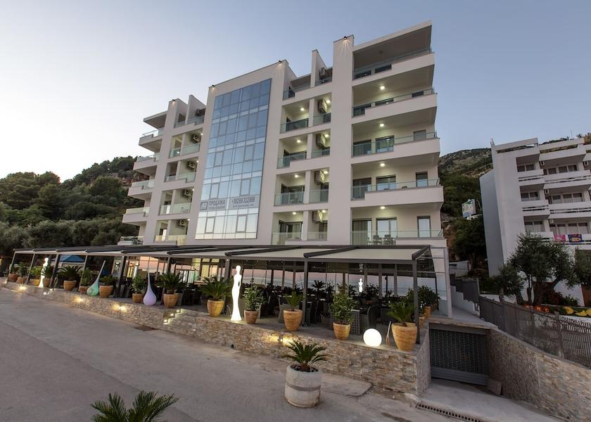  Sutomore Primary image