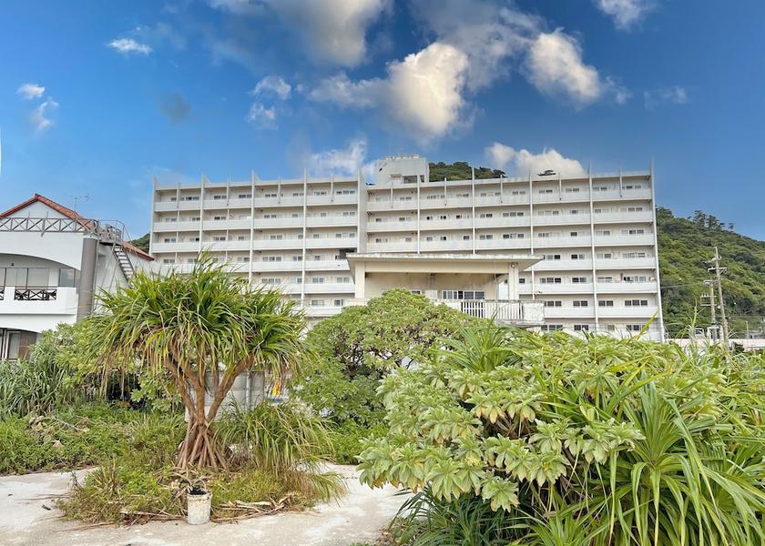 Okinawa (prefecture) Nago Exterior Detail