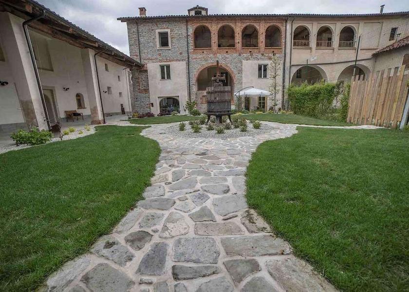 Piedmont Clavesana Exterior Detail