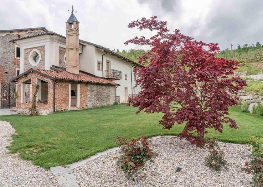 Piedmont Clavesana Exterior Detail