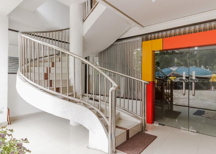  Banjarmasin Exterior Detail