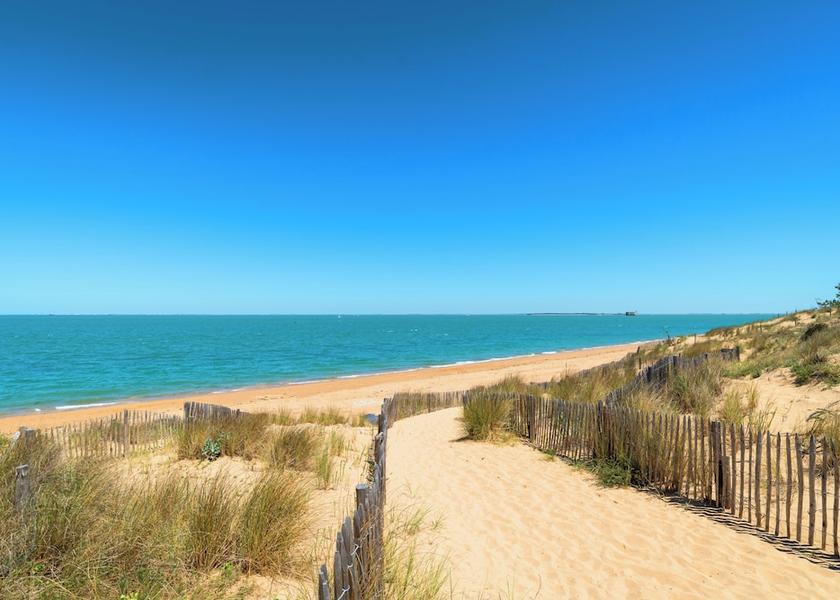 Nouvelle-Aquitaine Le Grand-Village-Plage Beach